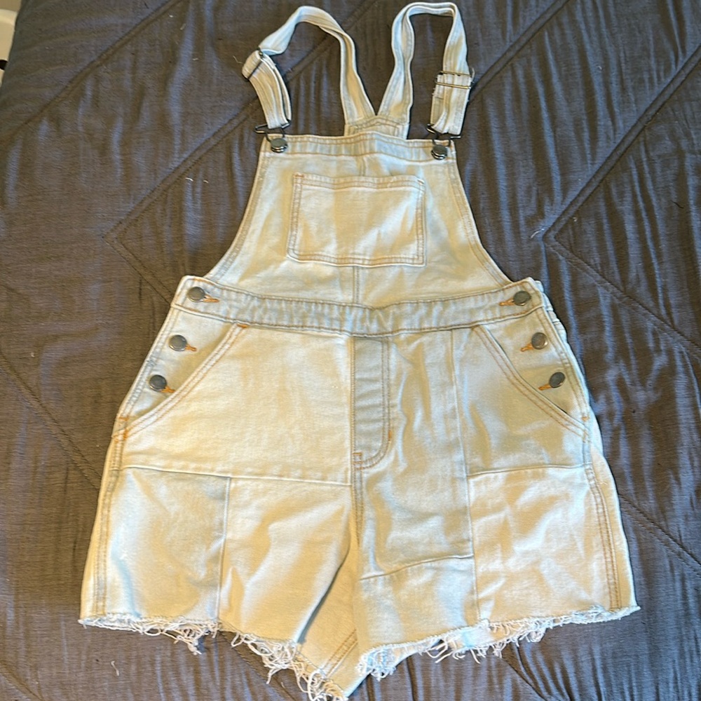 Hollister High-rise mom short overall 4”